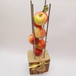 Früchtehalter auf Altholzsockel